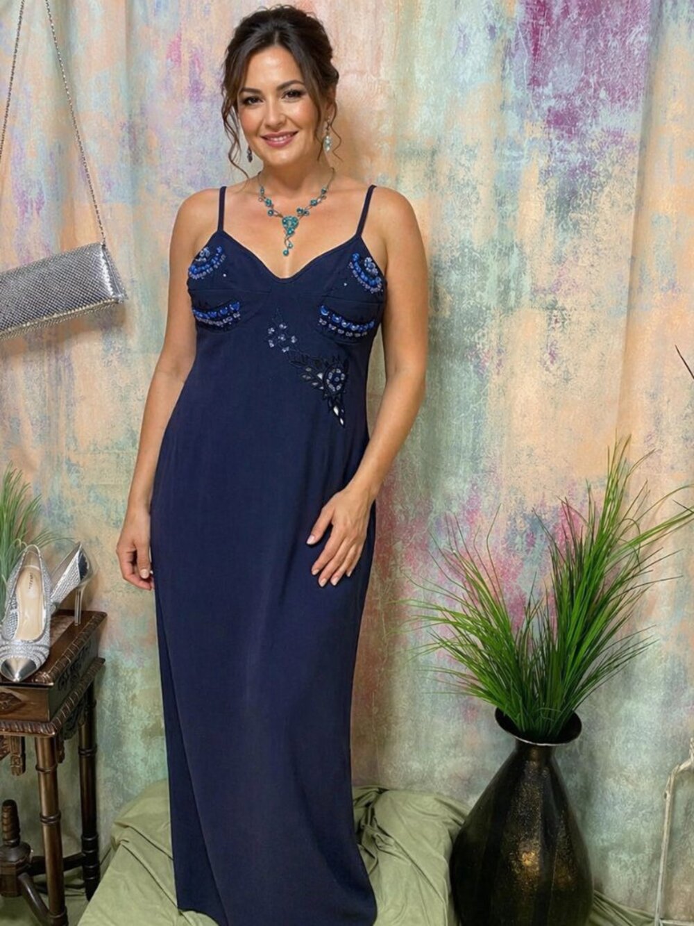 📌 Classic Sexy Party Dress with Beaded Top and Keyholes